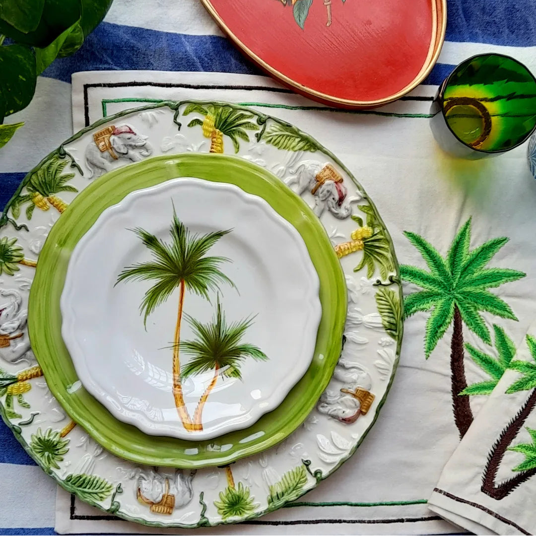 Hand-Painted Tropical Ceramic Dinner Plate – 28 cm