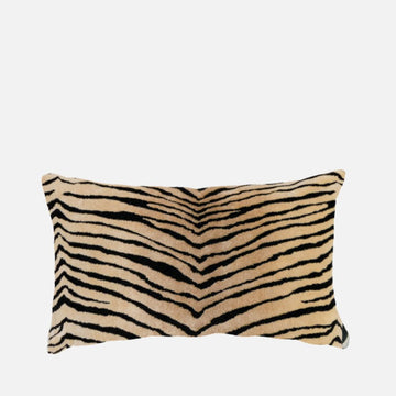 Carino – Tiger Velvet Cushion (50cm x 30 cm)