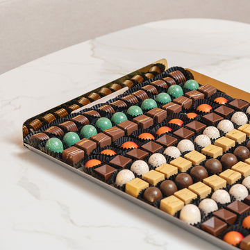 Cora Tray with 1.7kg Assorted handmade Belgian chocolates