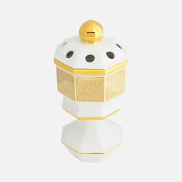 مبخرة بيضاء بتصميم عربي للمنزل