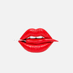 فم أحمر مع الفلفل الأحمر