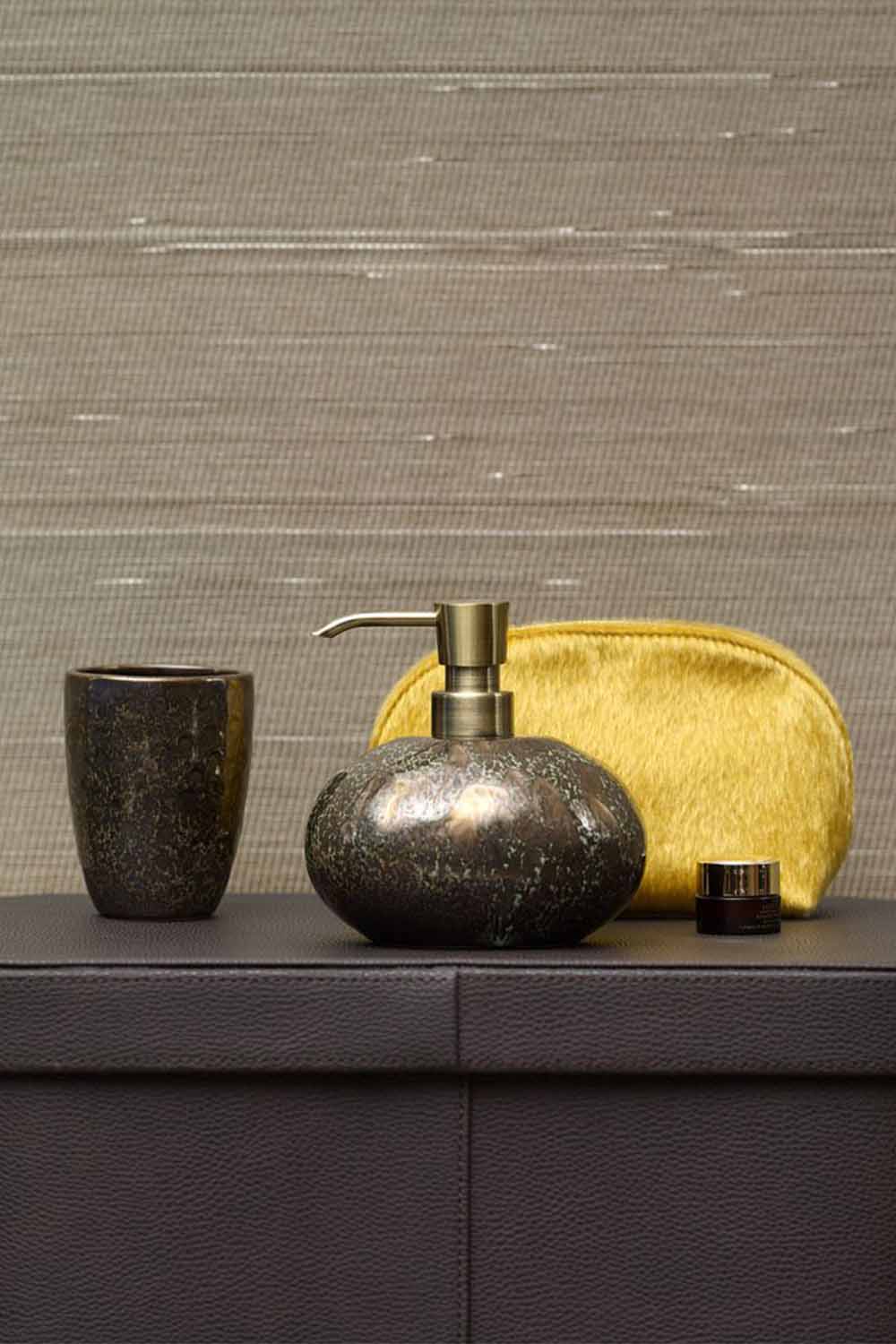 Ugo Toothbrush Holder