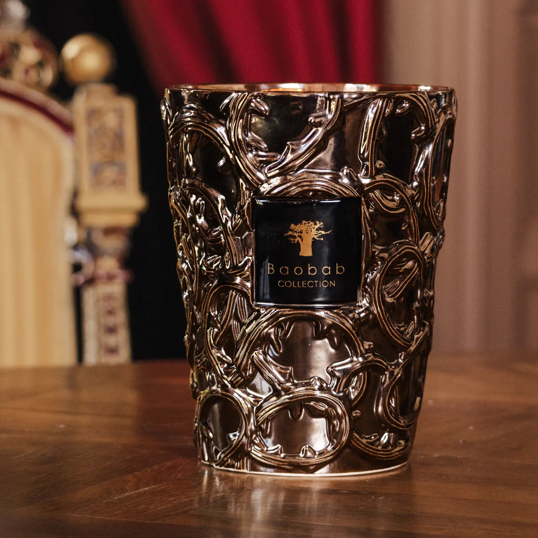 Baobab Collection Brame Cernunnos 5-wick scented candle in mouth-blown glass, 3kg, styled in a room setting 3
