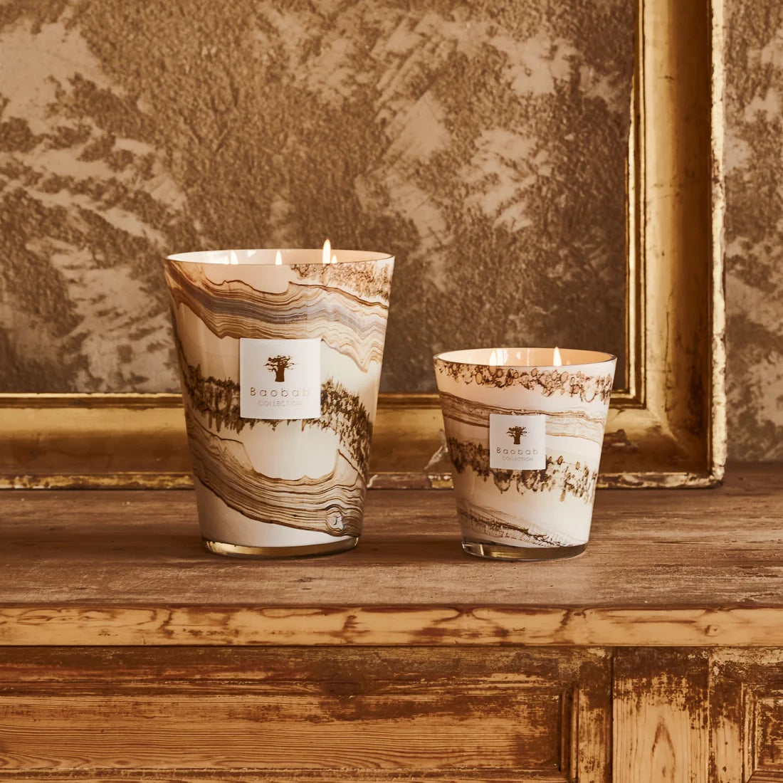 Baobab Collection Sand Siloli 5-wick scented candle in mouth-blown glass, 3kg, styled in a room setting (2)