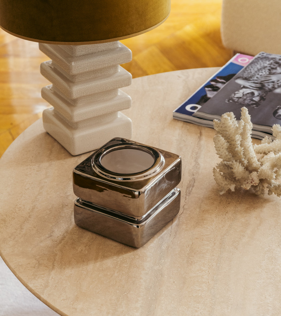 Donna Platinum Ceramic Pot