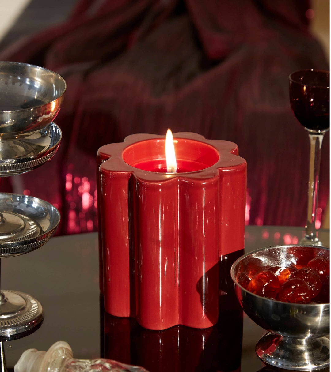 Candela Sandalwood Scented Candle, 240g